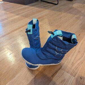 Vivobarefoot LUMI boots